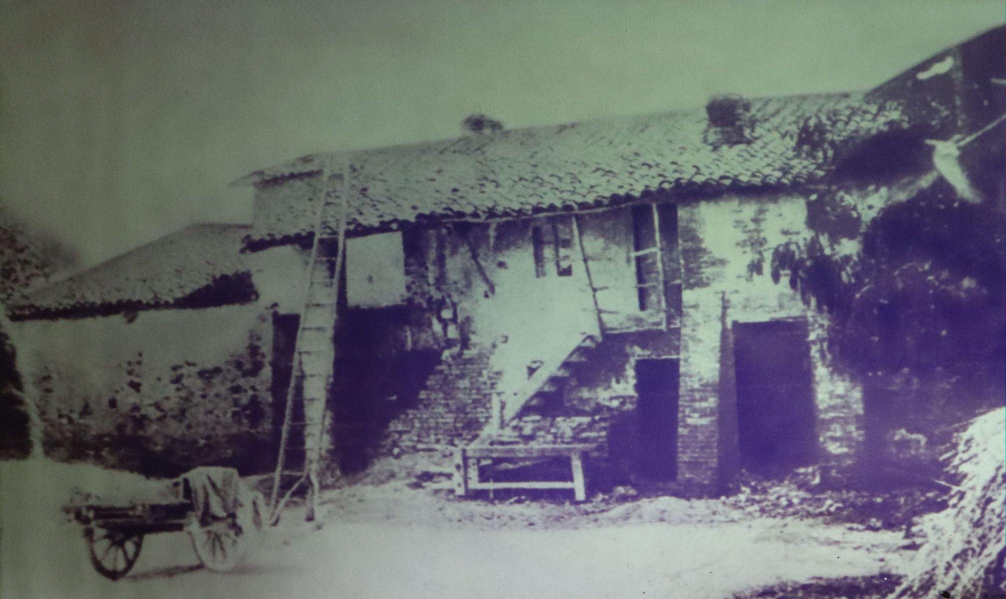 älteste Fotografie von Johannes' Geburtshaus in Becchi / Colle Don Bosco