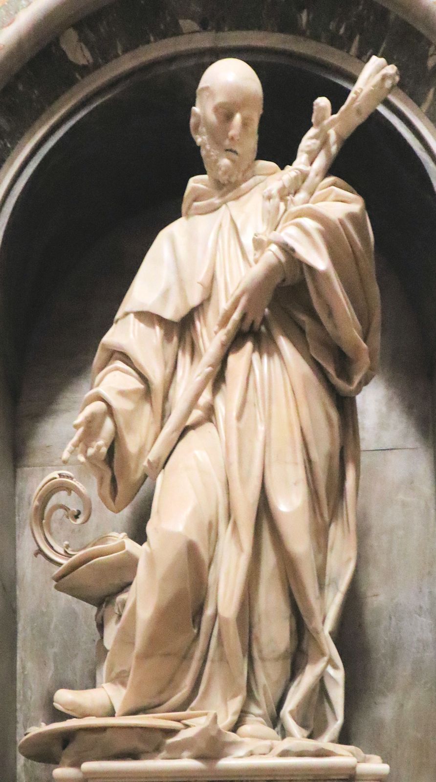 Statue in der Kathedrale in Tarent