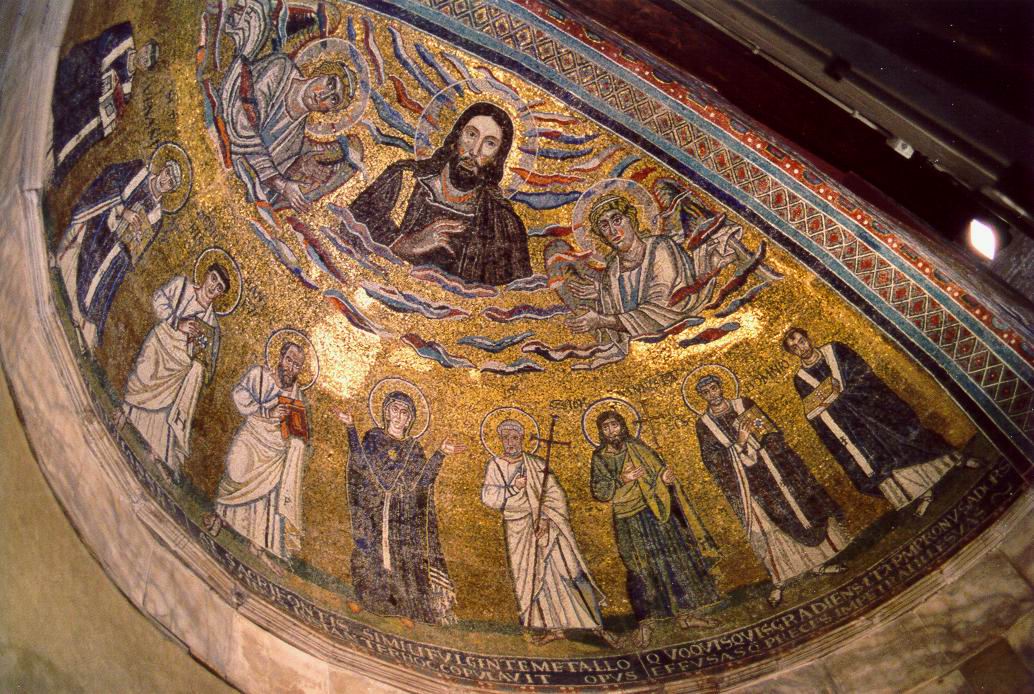 Apsismosaik: Johannes IV. (ganz rechts), dann Domnius von Salona, Johannes der Täufer und Petrus, in der Mitte Maria, dann Paulus, Johannes, == Venantius und Johannes' Nachfolger, Papst Theodorus I. (ganz links), um 645, im Baptisterium San Giovanni in Fonte des Laterans