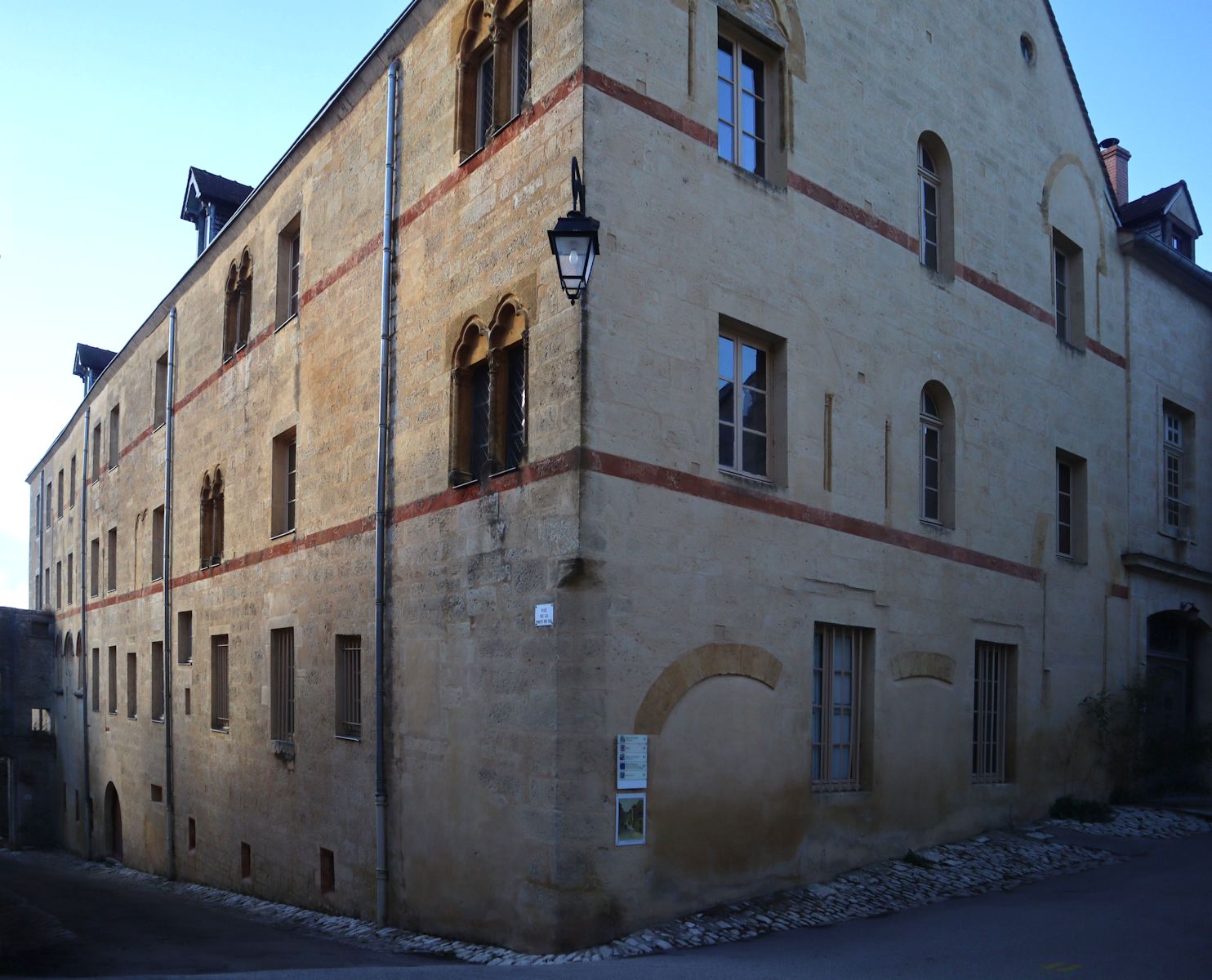 Maison Lacordère in Flavigny-sur-Ozerain