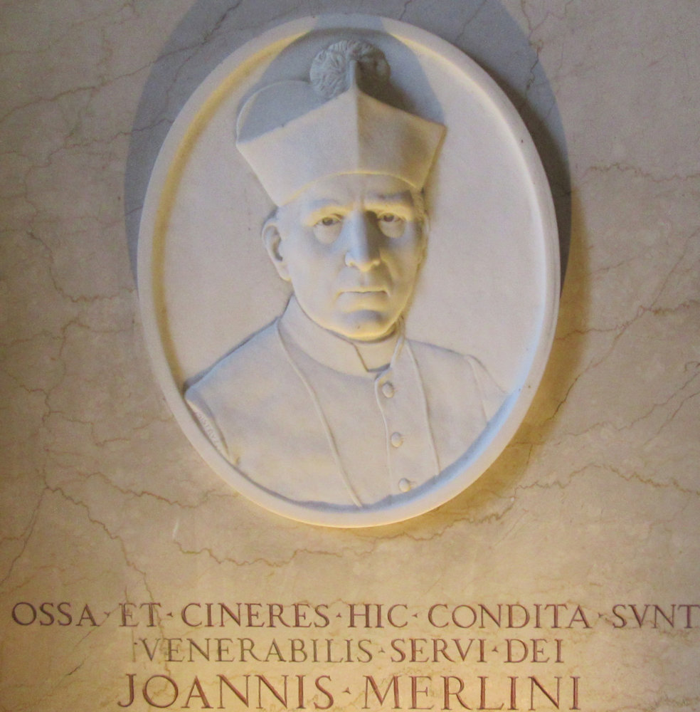 Aurelio Mistruzzi: Marmorportrait auf der Platte mit Johannes' Gebeinen, 1946, in der Kirche Santa Maria in Trivio in Rom