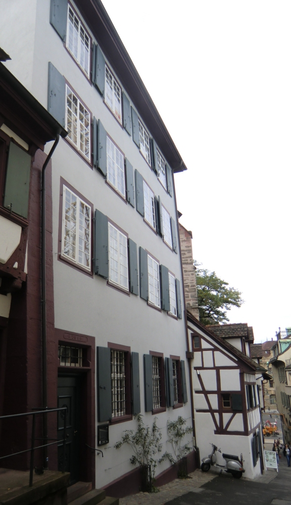 Oekolampads Wohnhaus gegenüber der alten Universität in Basel