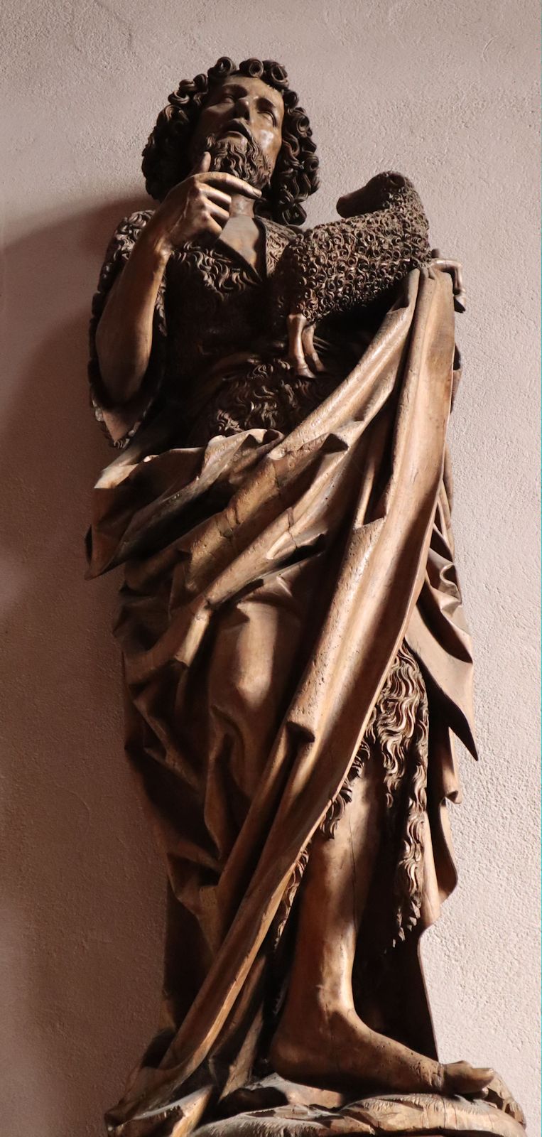 Tilman Riemenschneider</a>: Statue in der Stadtfarrkirche St. Kilian in Haßfurt