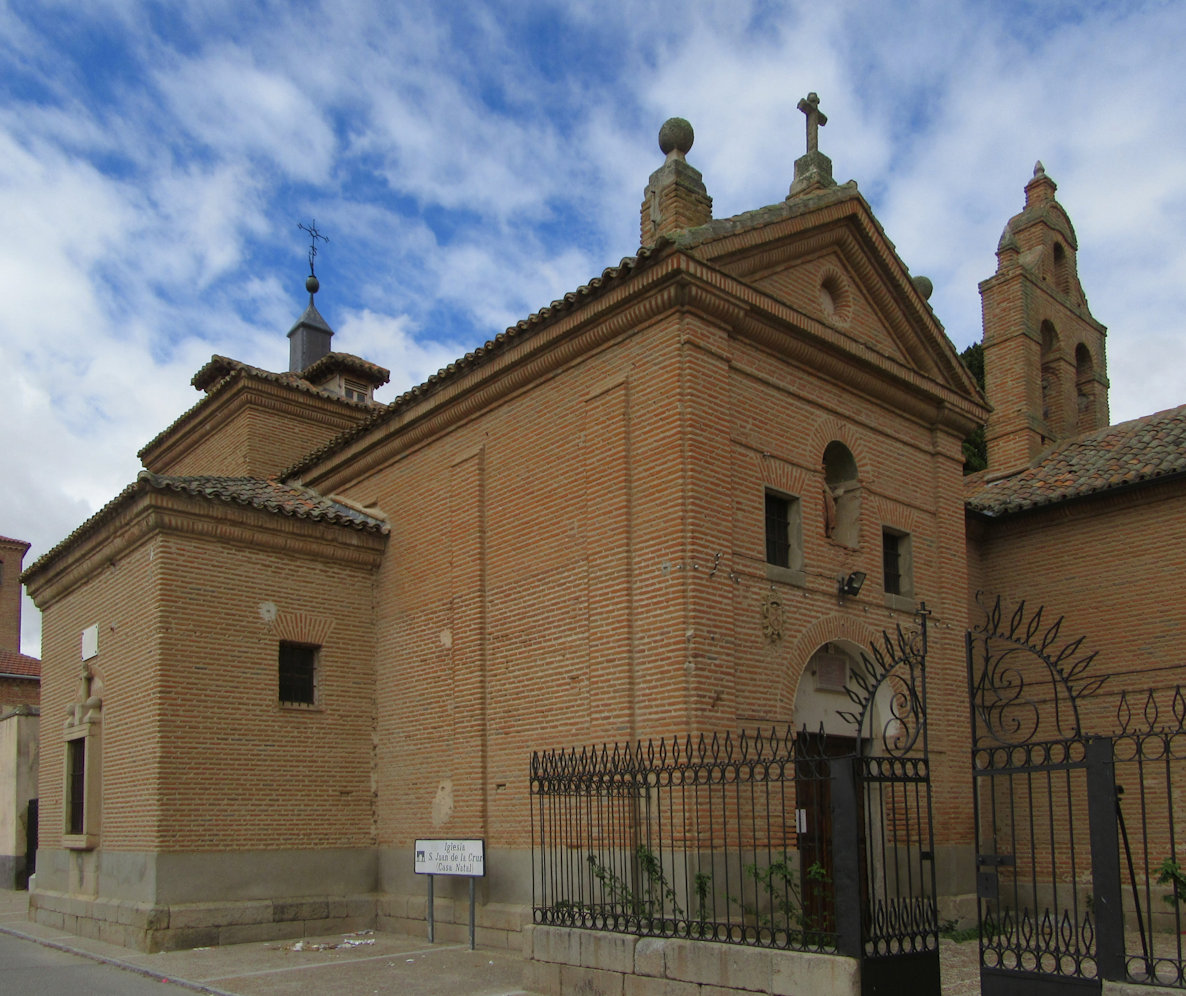 Johannes' Geburtshaus in Fontiveros, das zur Kirche umgebaut wurde; ein Kloster der Unbeschuhten Karmeliter ist angeschlossen