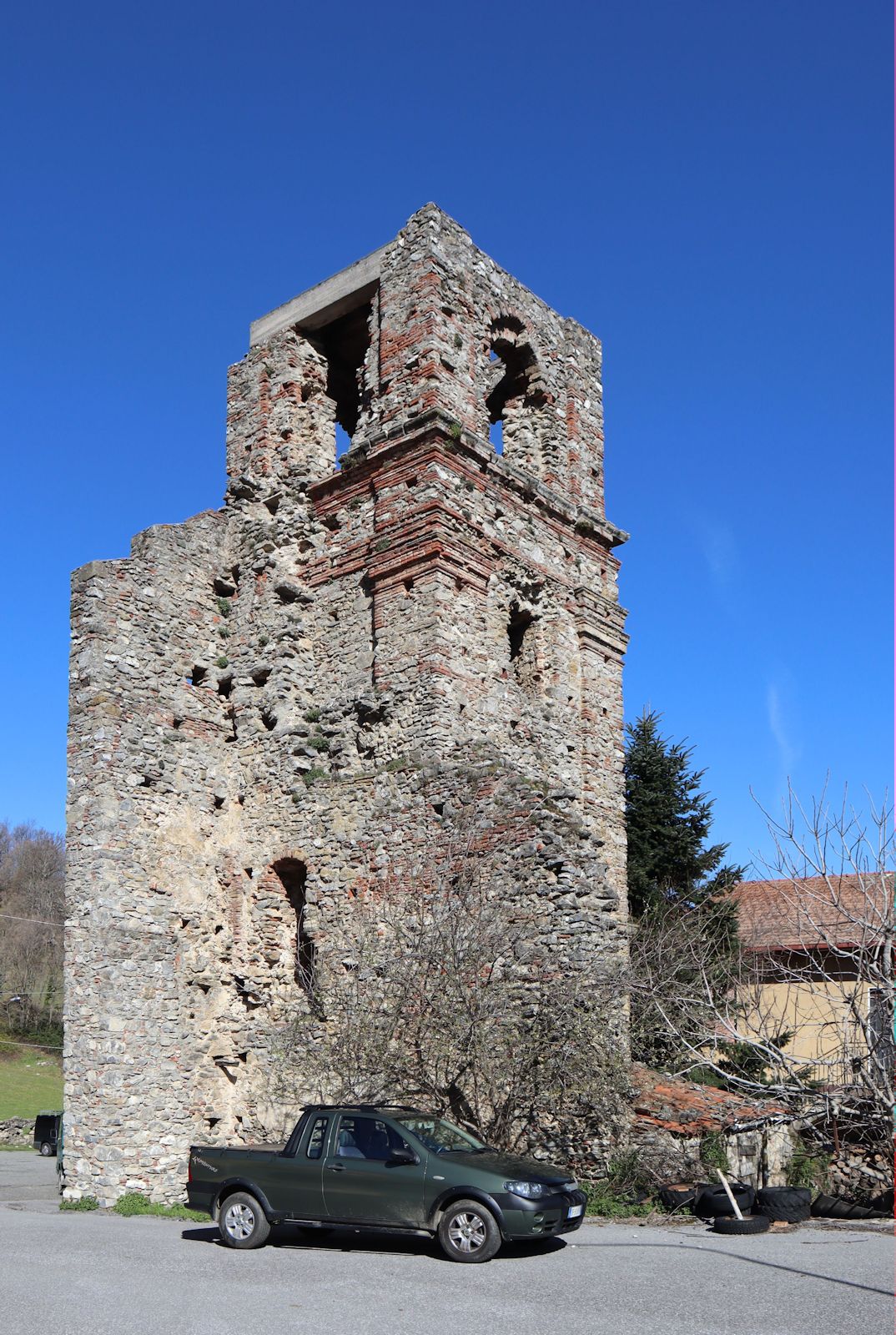 Reste des Klosters Santa Maria del Sagittario
