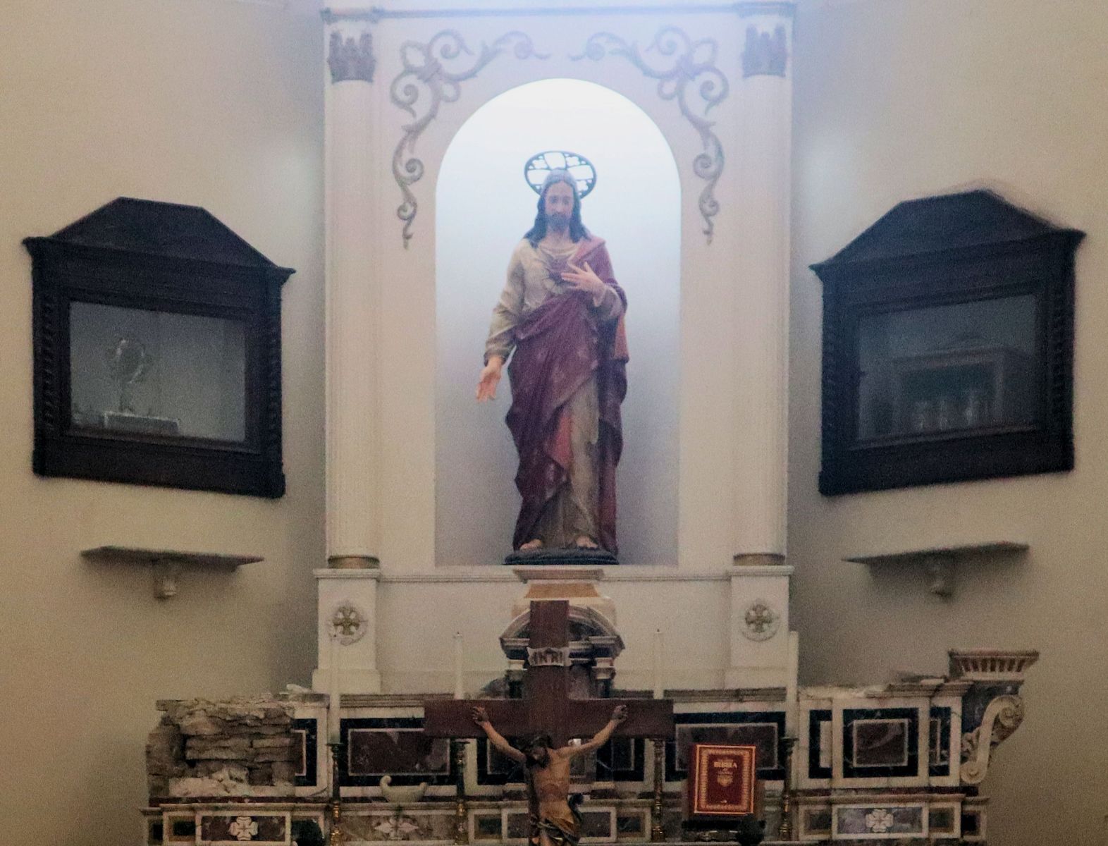 Reliquien von Johannes in der ehemaligen Kathedrale von Volturara, der heutigen Pfarrkirche in San Bartolomeo in Galdo