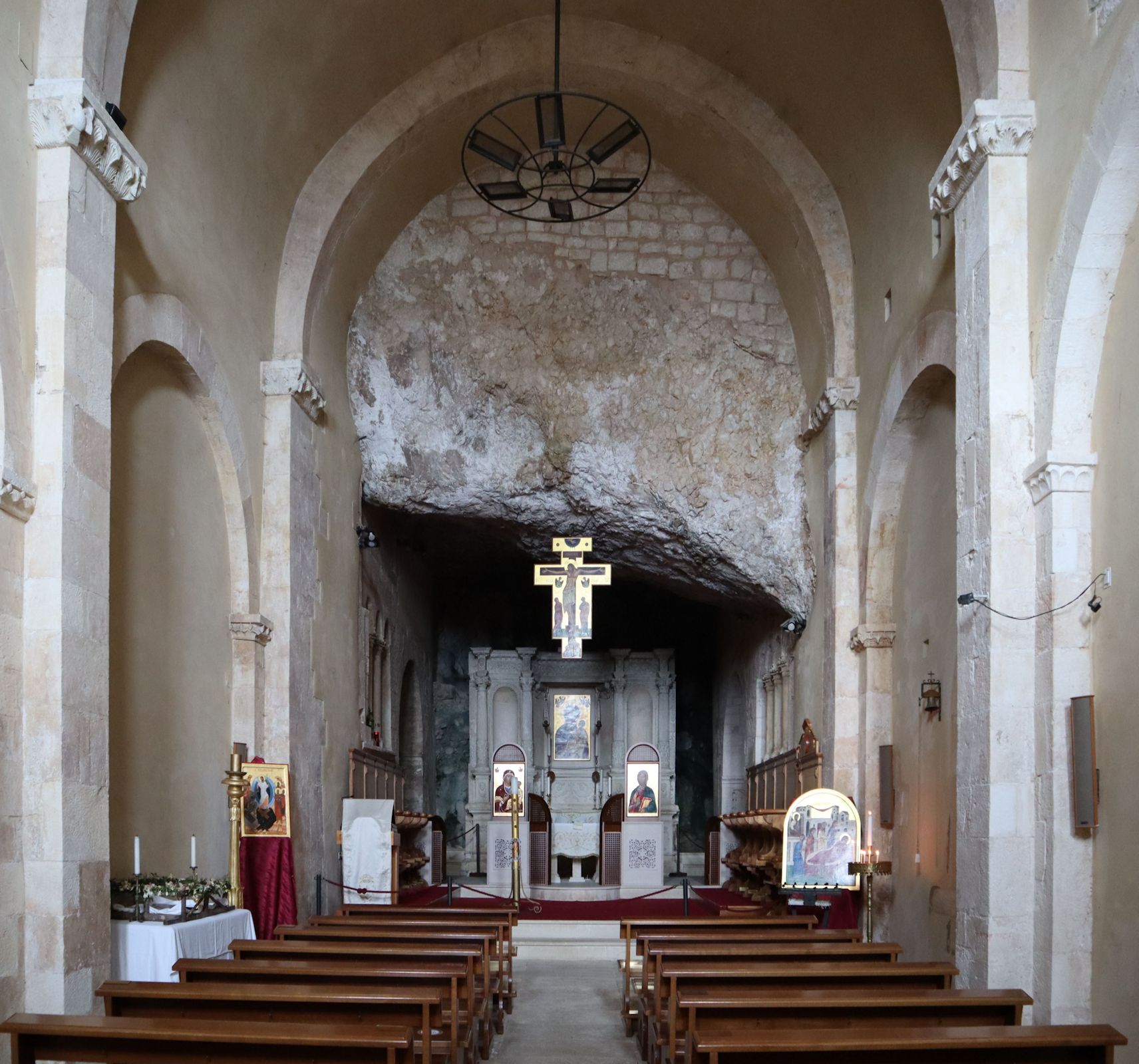 Kirche des Klosters Santa Maria di Pulsano beim Bergort Tomaiuolo