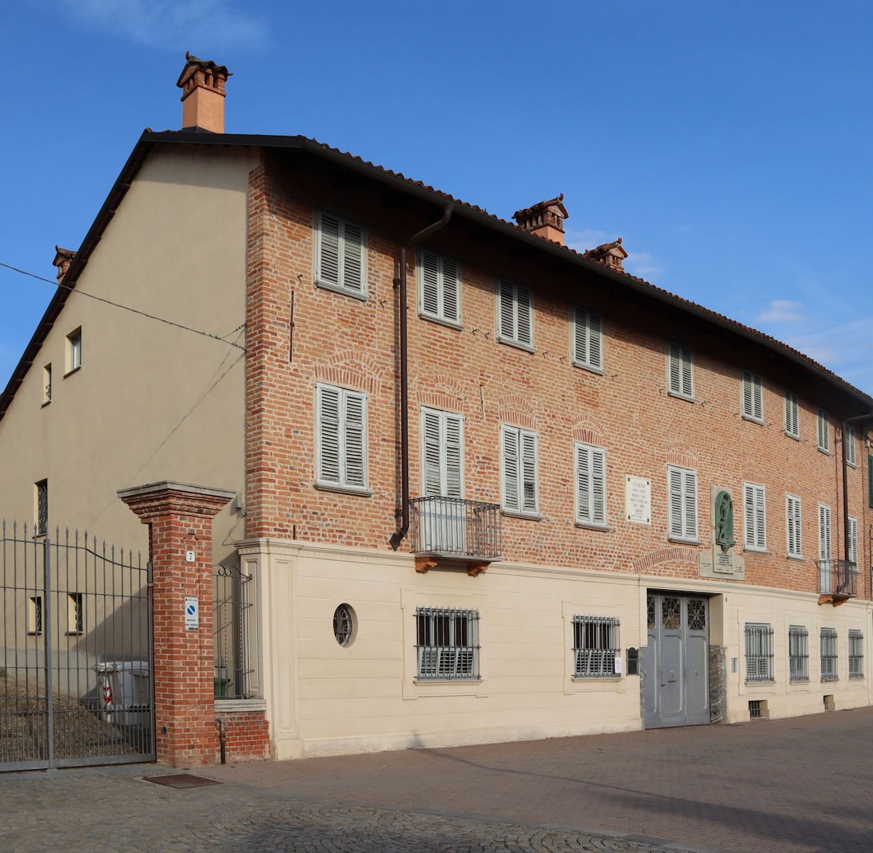 Cottolengos Geburtshaus in Bra bei Cuneo