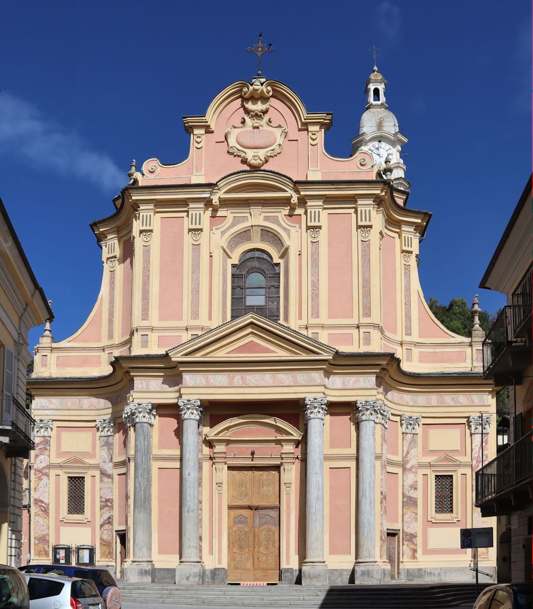 Pfarrkirche in Caraglio