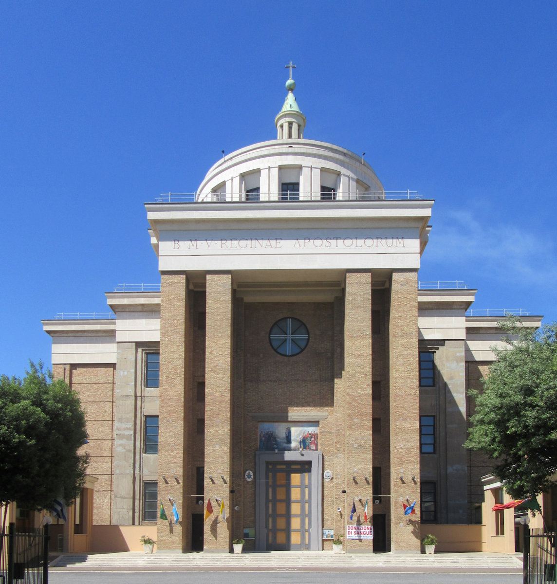 Santuario Santa Maria Regina degli Apostoli alla Montagnola in Rom