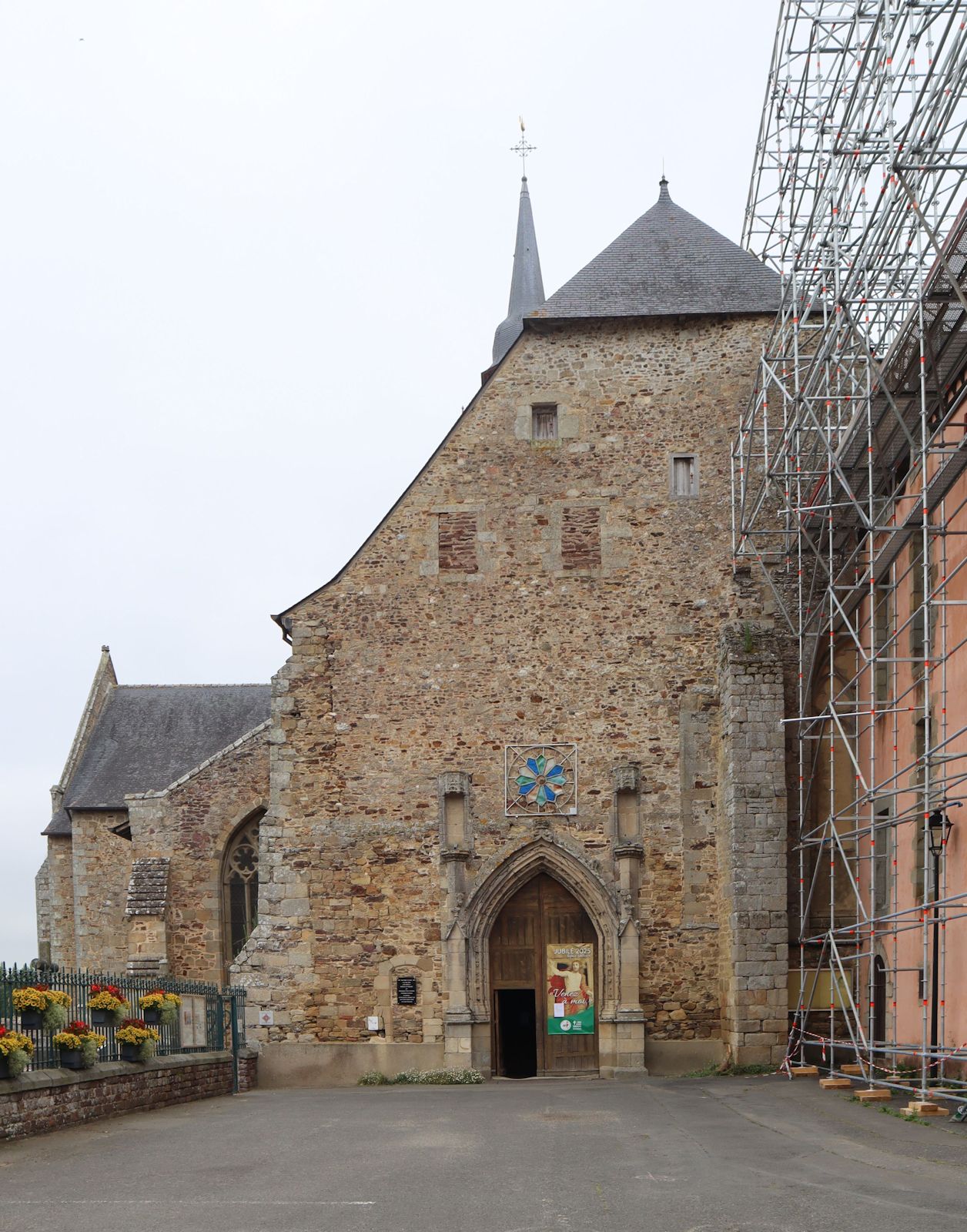 Kirche des ehemaligen Klosters in Saint-Méen-le-Grand