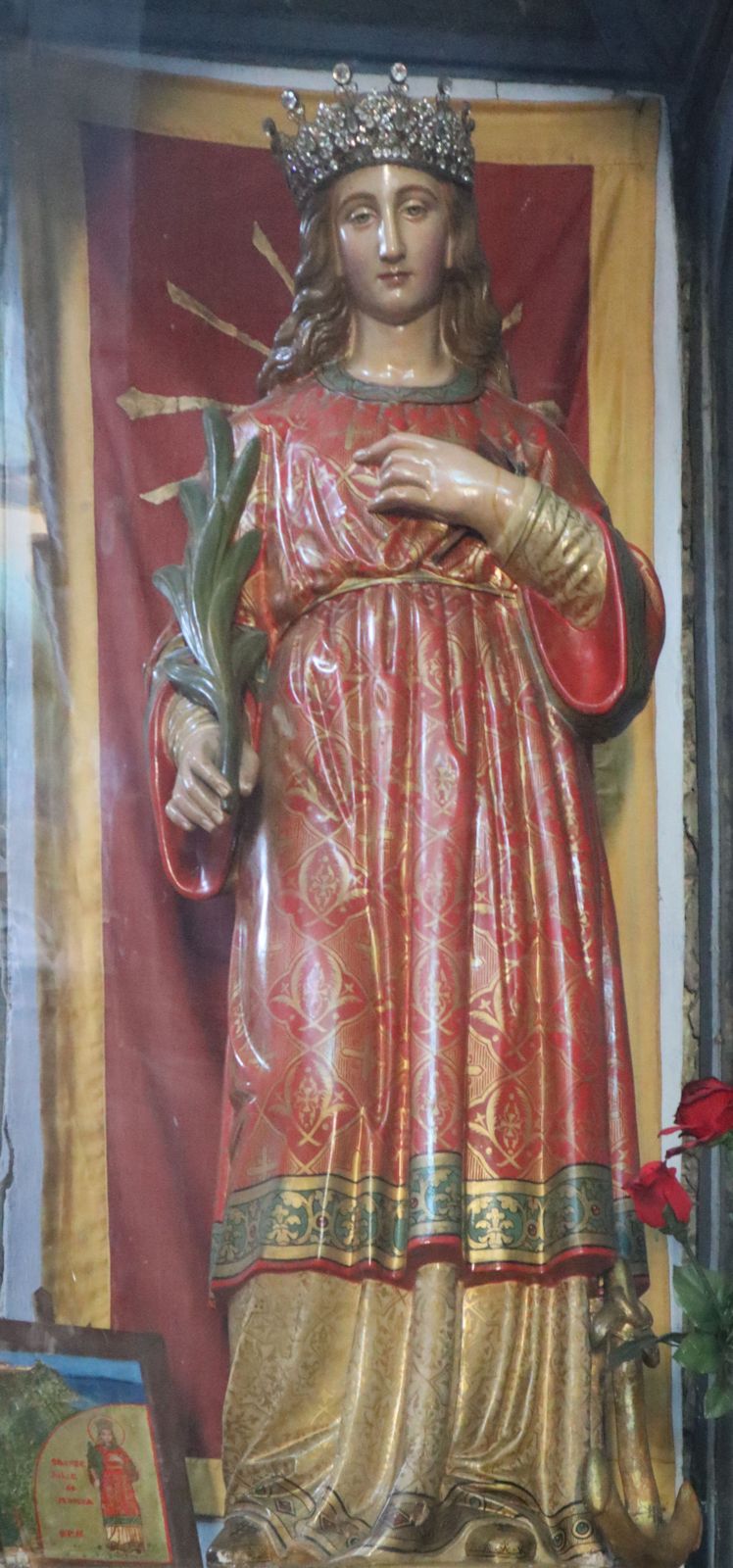 Statue in der Pfarrkirche St-Julie in Nonza