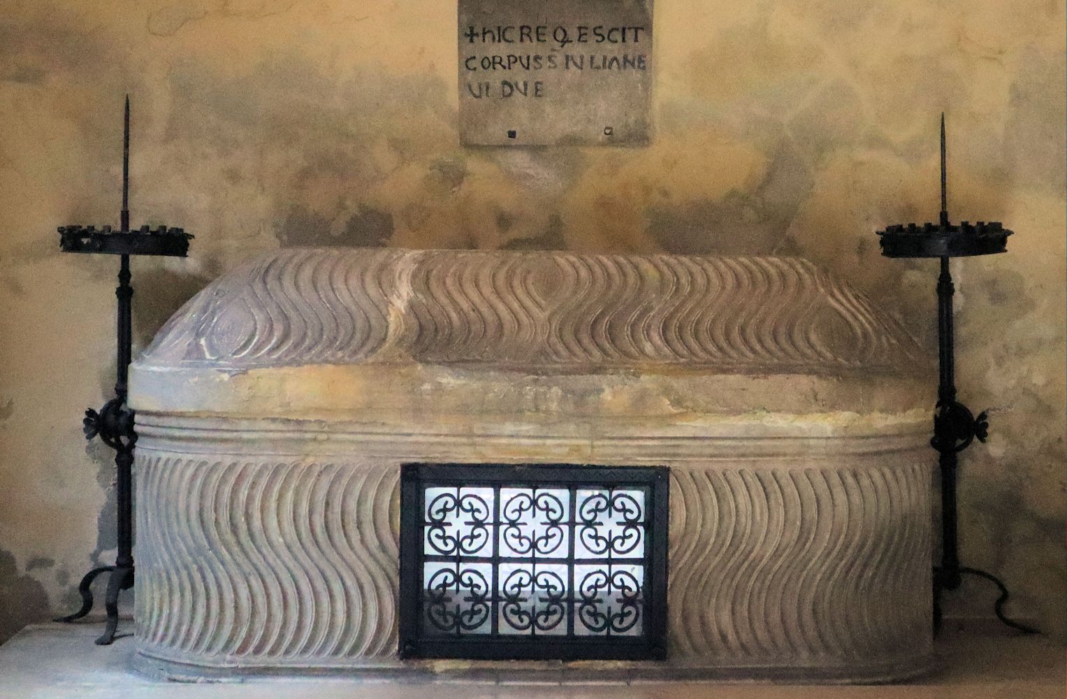 Julianas Reliquien im „Pilatushof” hinter der Basilika del Sepolcro