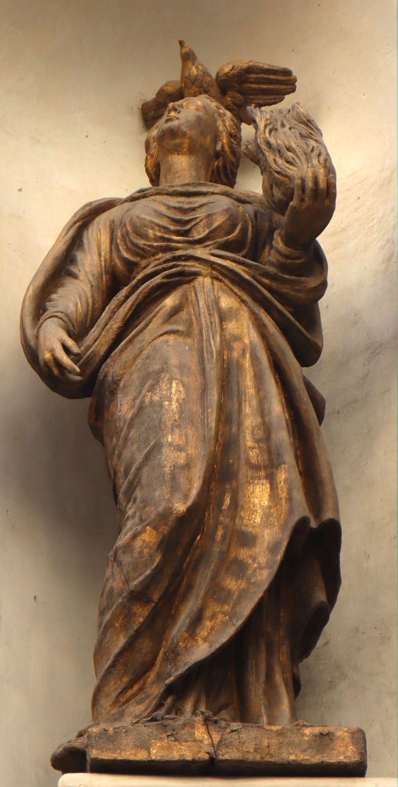 Statue an der Jesuitenkirche „dei Santi Martiri” in Turin