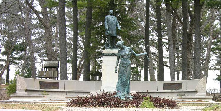 Morton-Denkmal im Arbor Lodge State Park in Nebraska City, USA