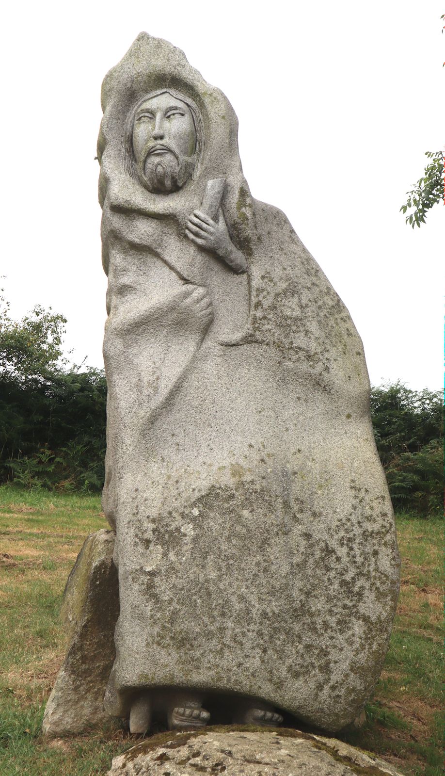 Patrice Le Guen, Seenu Shanmugan, Gabrielle Shanmugam: Statue, 2016, im „Vallée des Saints” nahe Carnoët bei Saint-Brieuc