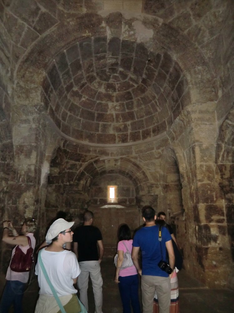 Die Grabkapelle über der Unterkirche; in ihr sind in sieben Nischen etwa 50 Patriarchen und über 100 Metropoliten der Syrisch-Orthodoxe Kirche bestattet; das Kloster war von 1160 bis 1932 Sitz der Patriarchen