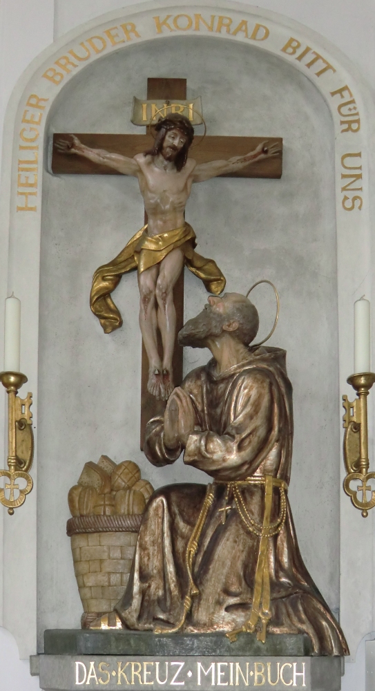 Konrad vor dem Kreuz, Relief in der Kapuzinerkirche St. Anton in Kempten
