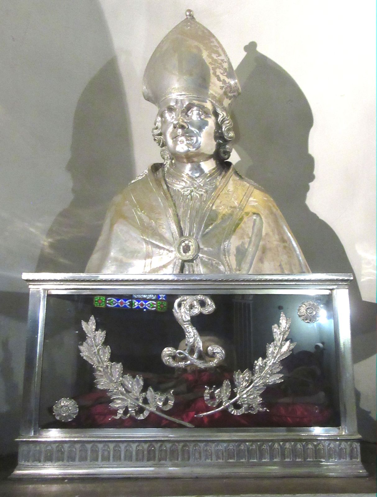 Reliquienbüste in der Kathedrale in Vence