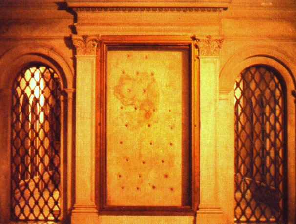 Der Rost, auf dem Laurentius angeblich gemartert wurde, in der Kirche San Lorenzo fuori le mura in Rom