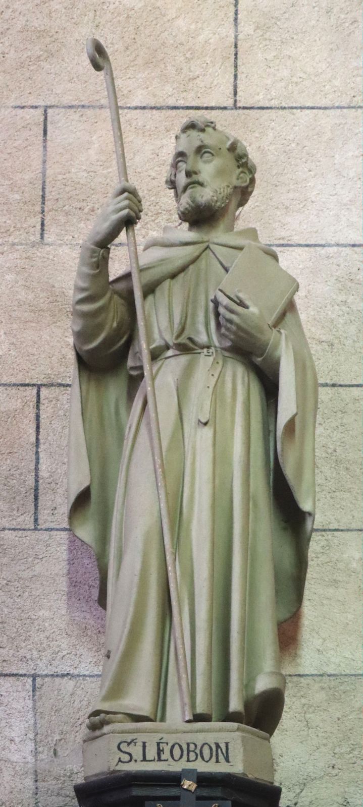 Statue in der Pfarrkirche in Salagnac