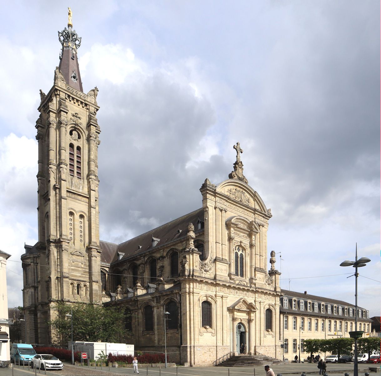 heutige Kathedrale in Cambrai