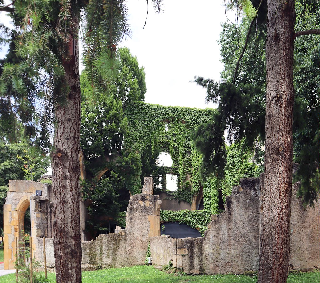 Ruine der ehemaligen Kirche St-Livier in Metz