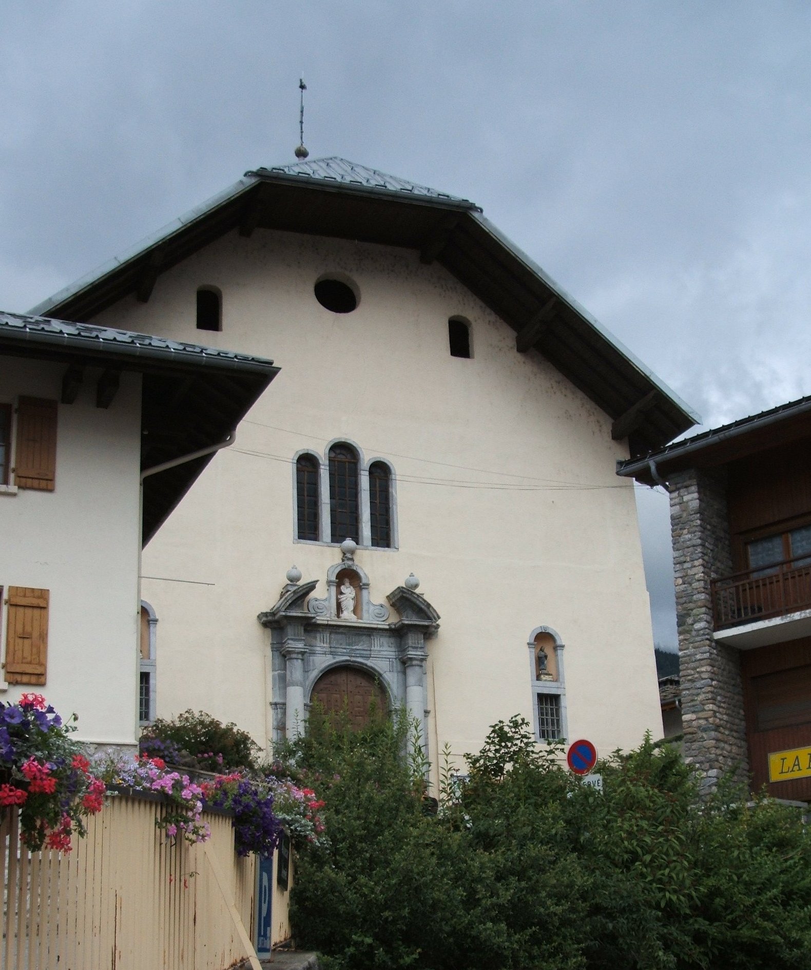 Kirche in Séez, heute ein kleiner Ort in den Alpen