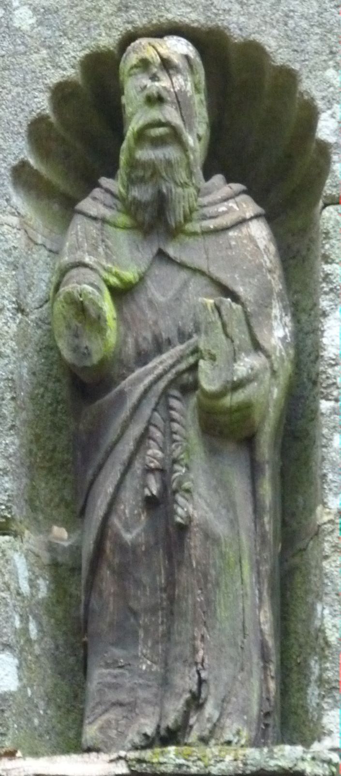 Statue an der Kapelle Saint-Elouan in Saint-Guen