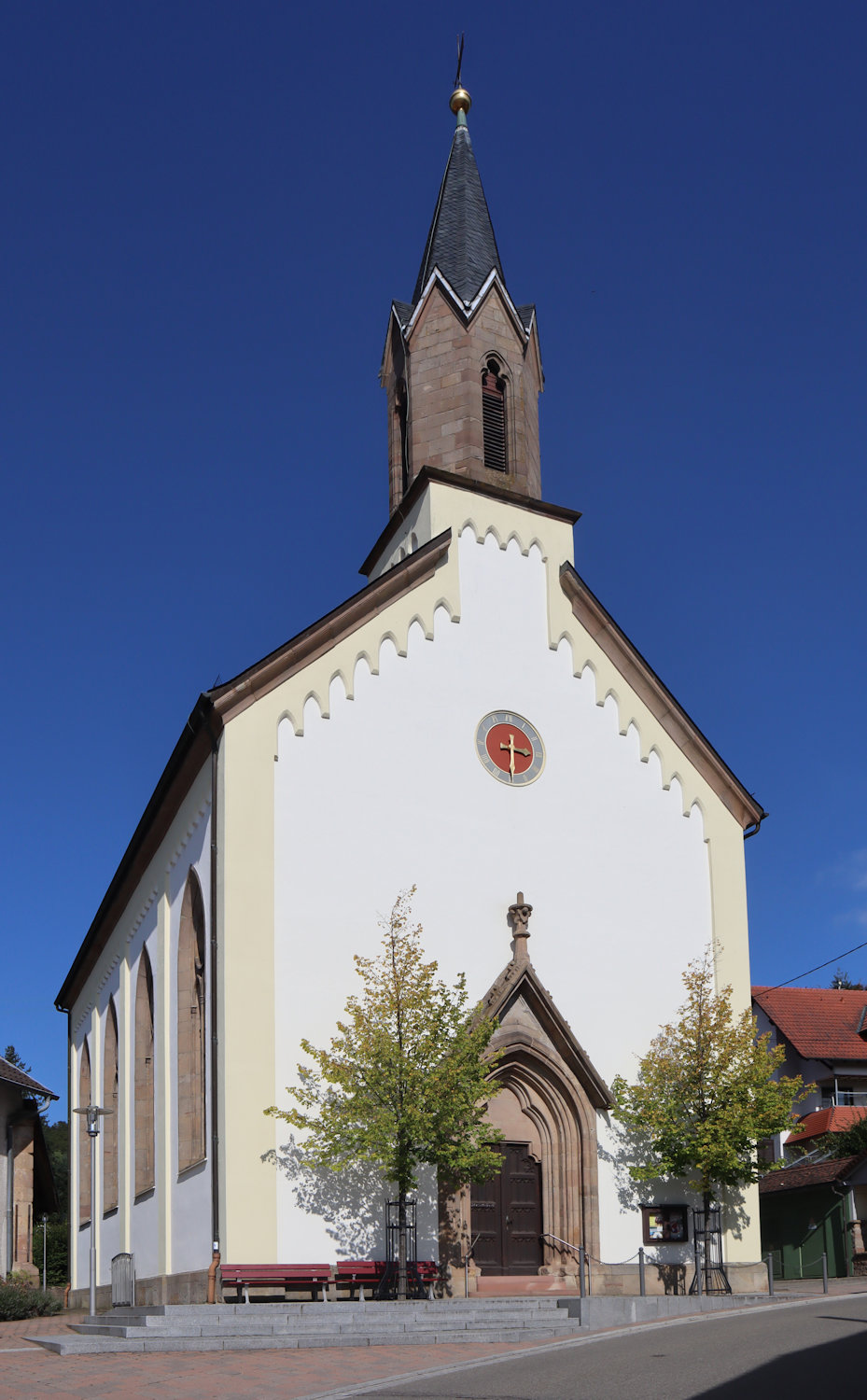 Kirche des ehemaligen Prämonstratenserklosters Marienthal, um 1275 erbaut, 1848 bis 50 neu errichtet