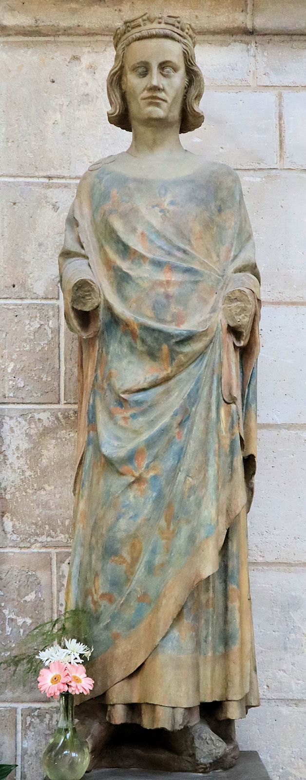Statue in der Kathedrale in Soissons
