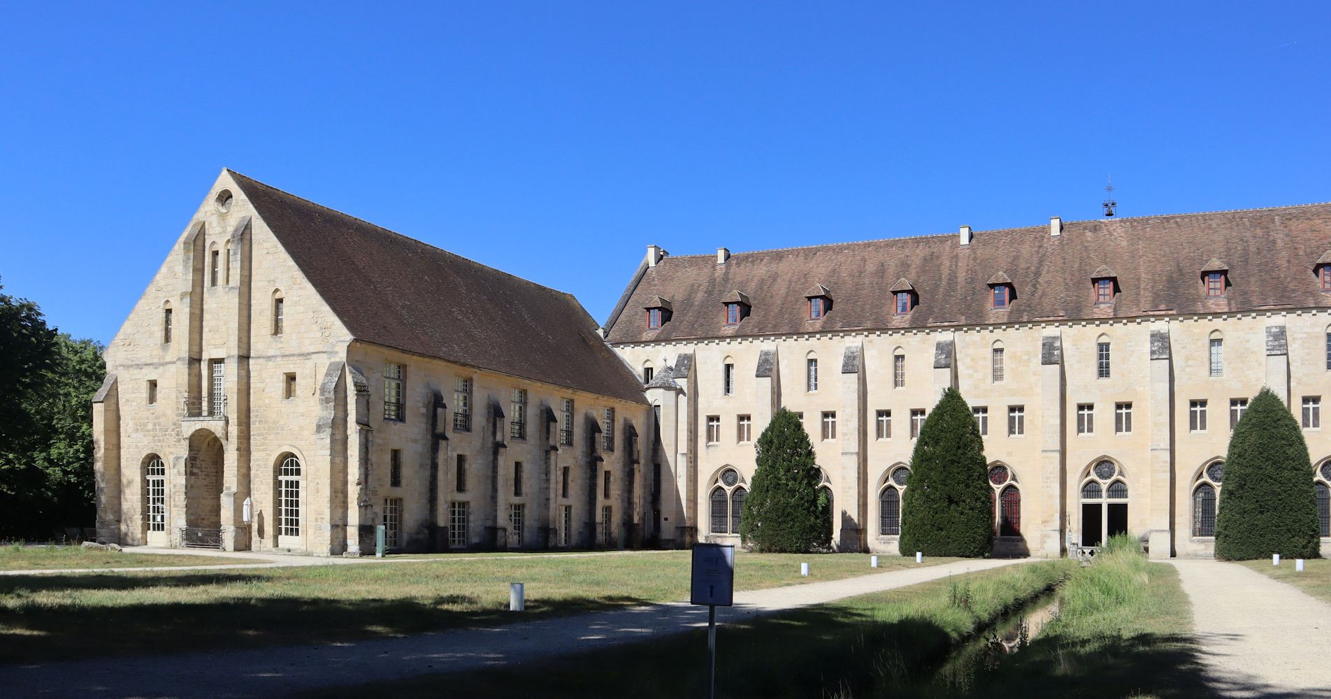 Gebäude des Klosters Royaumont in Asnières-sur-Oise