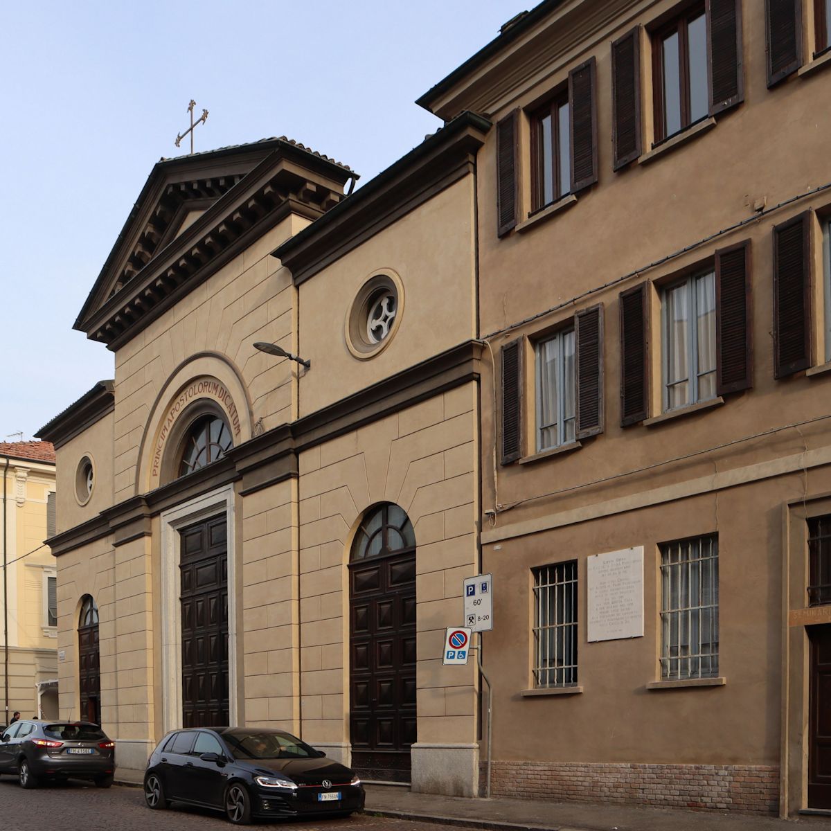 Kirche San Pietro in Voghera; das Kloster wurde 1928 von den „Söhnen der göttlichen Vorsehung” übernommen