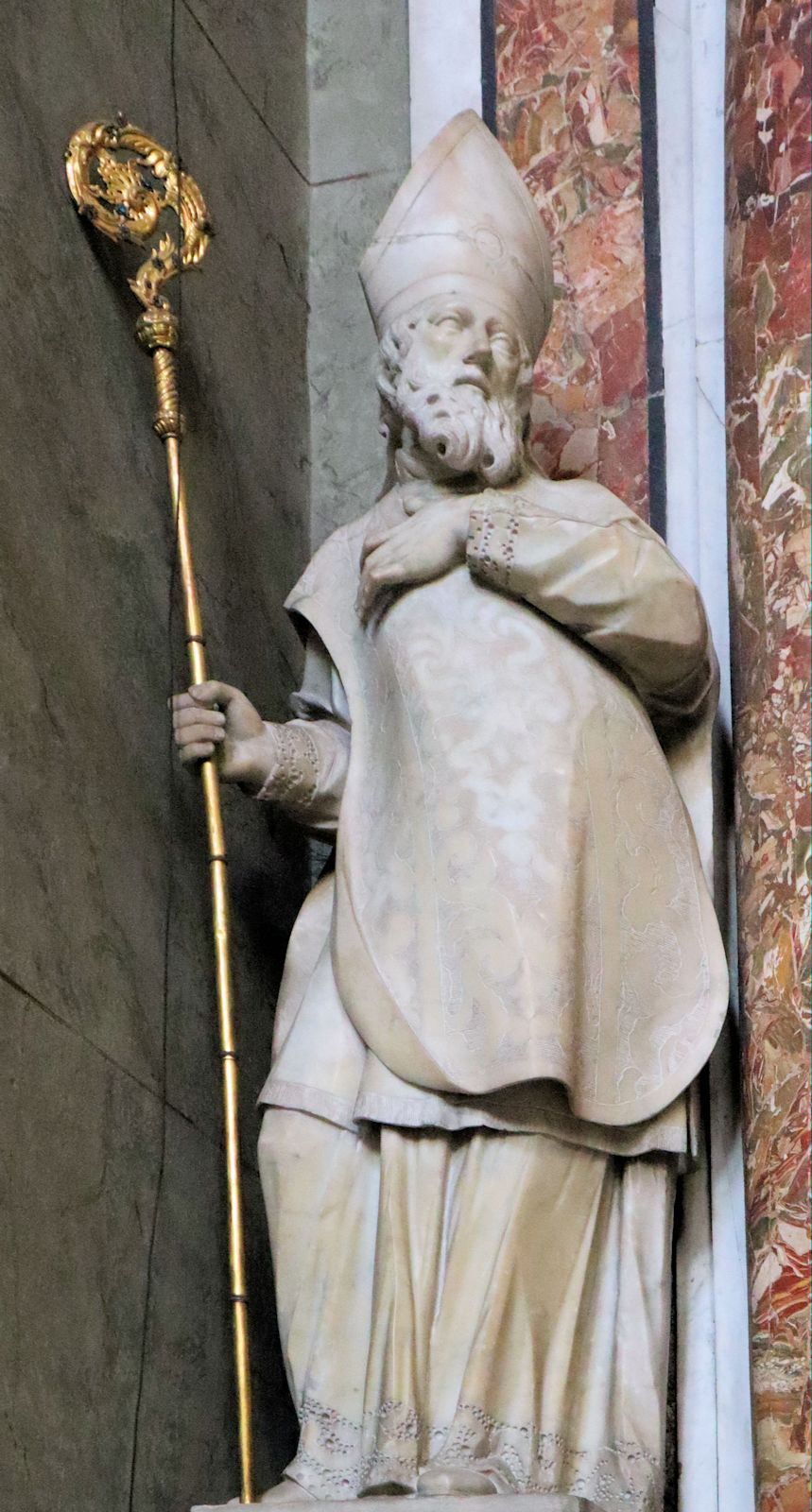 Statue im Dom in Brixen