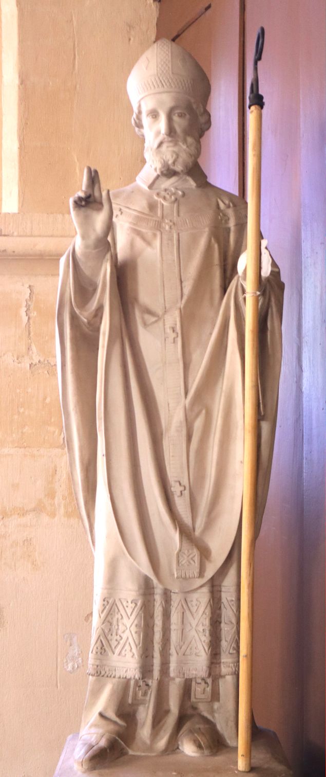 Statue in der Maclovius geweihten Kirche Saint-Maclou in Conflans-Sainte-Honorine