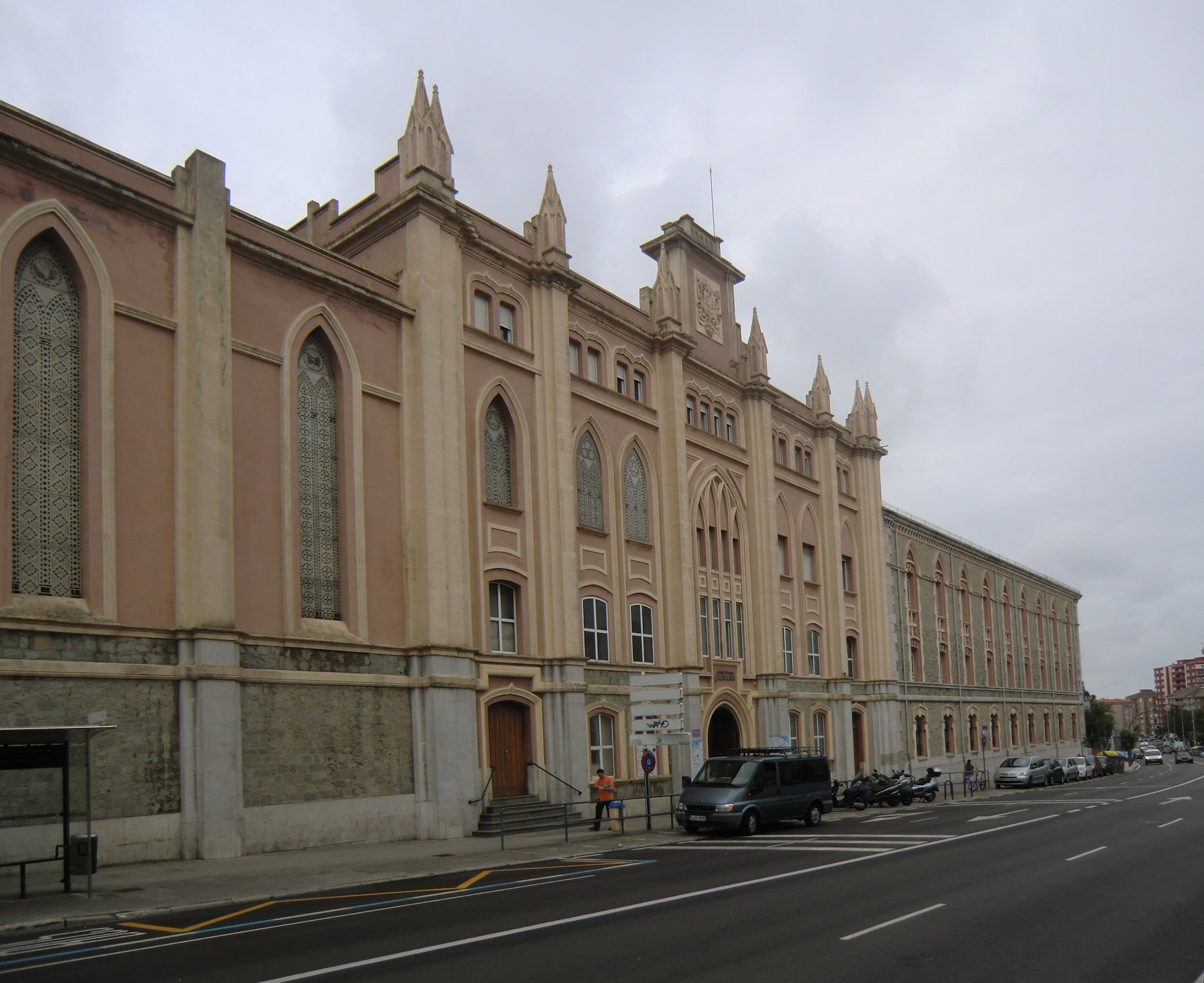 Seminar und Kirche der Salesianer in Santander