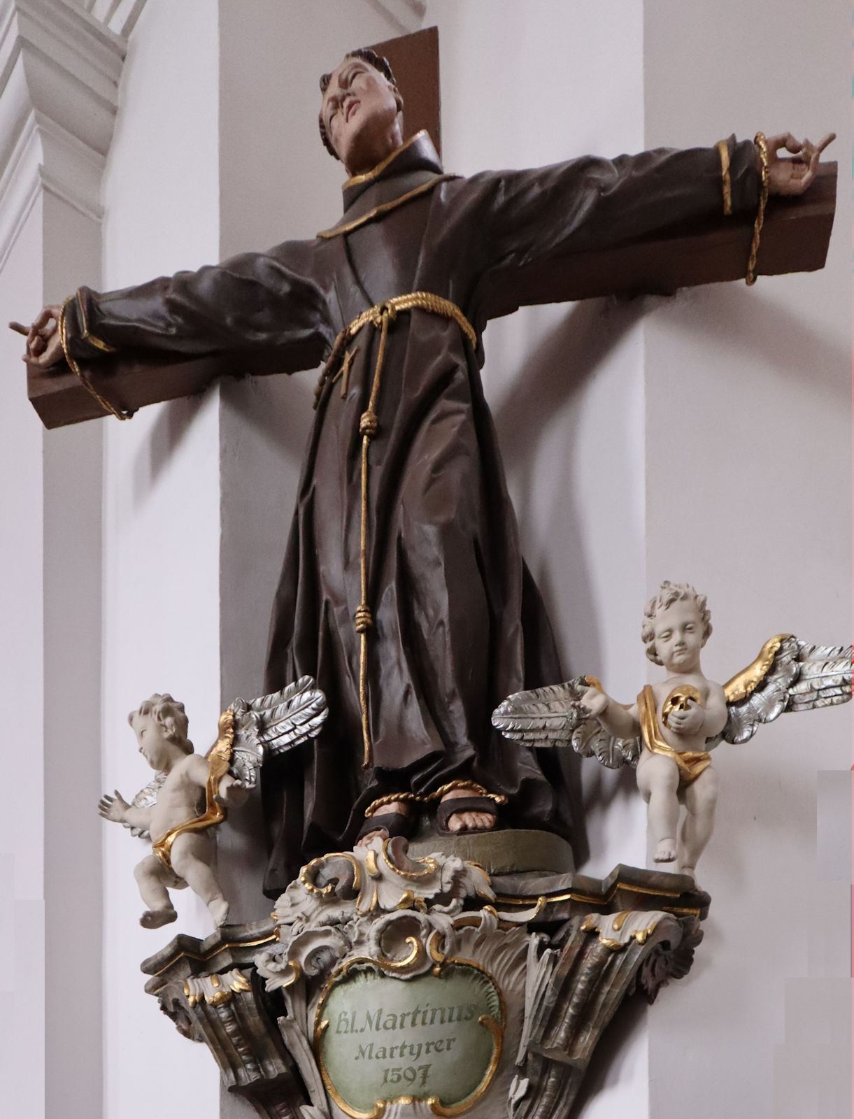 Statue in der Klosterkirche Frauenberg in Fulda