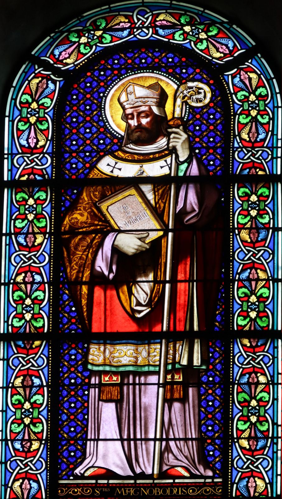 Pierre Mabille: Glasfenster, um 2013, in der Kirche Saint-Maurille in Chalonnes-sur-Loire