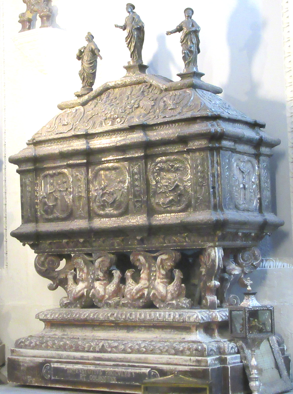 Reliquiar für Eustochius, Proculus und Golbodeus in der Kathedrale< in Palermo