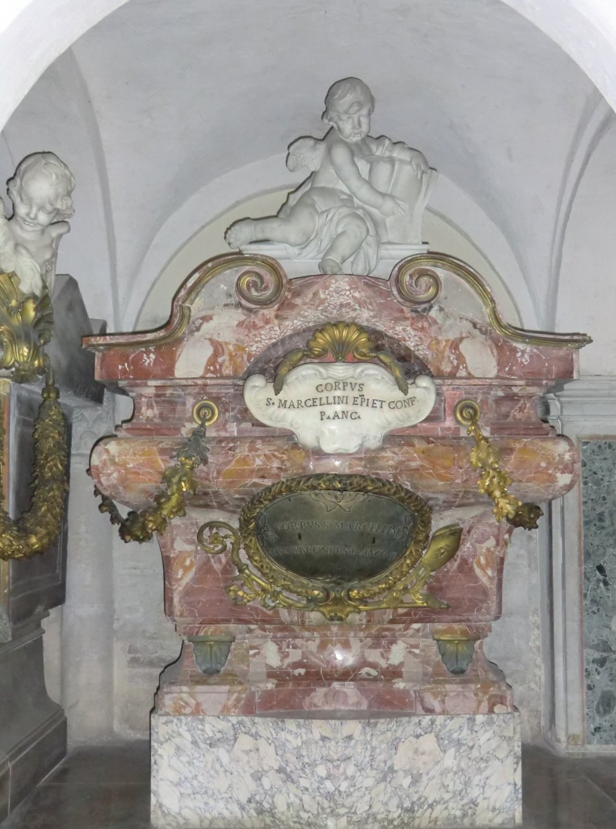Marcellinus' Reliquien, um 1756, in der Krypta der Kathedrale von Ancona