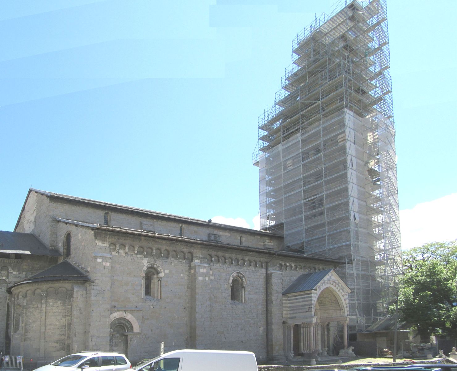 heutige Kathedrale in Embrun, erbaut ab 1170