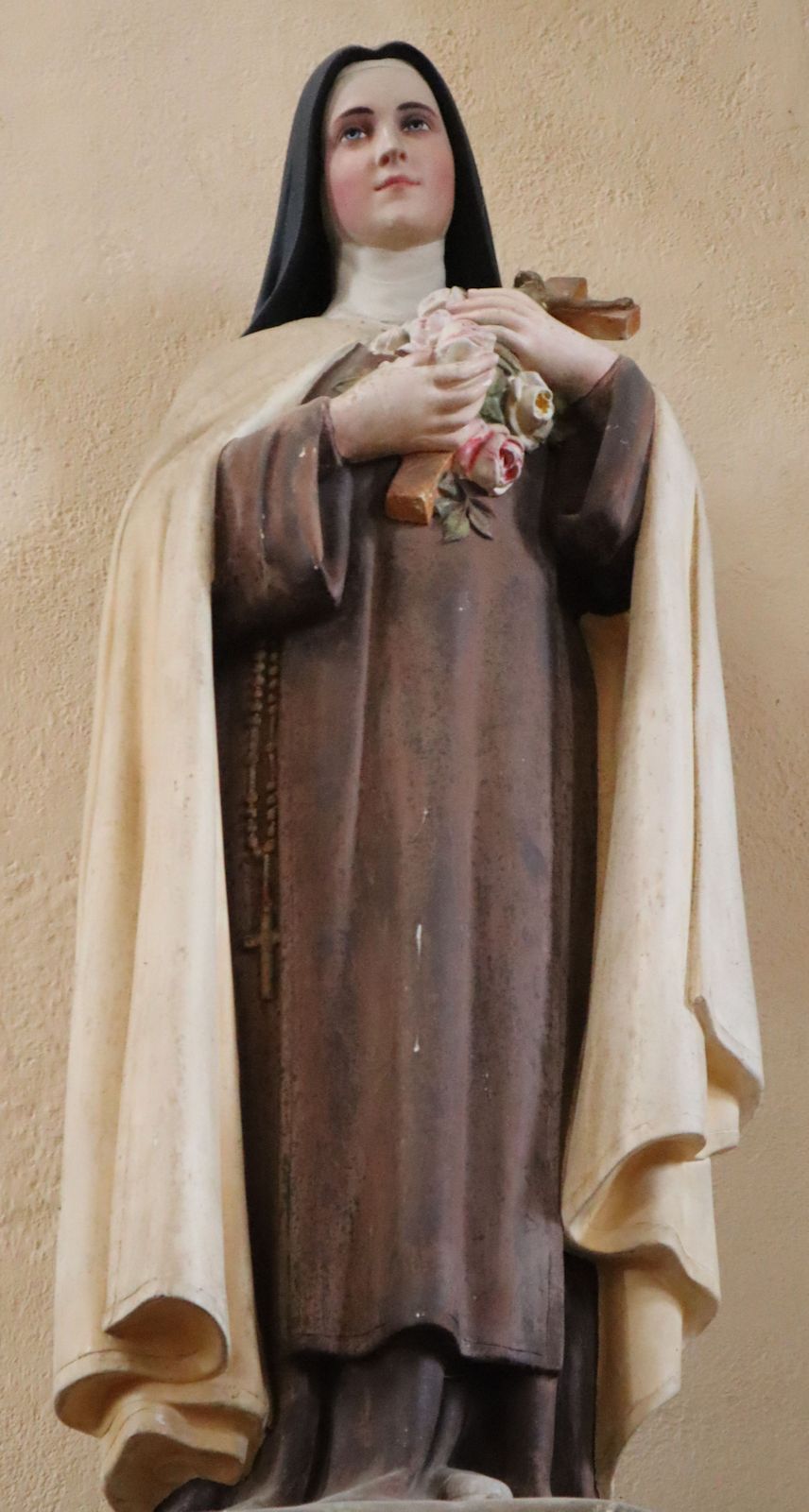 Statue in der Pfarrkirche in Verosvres