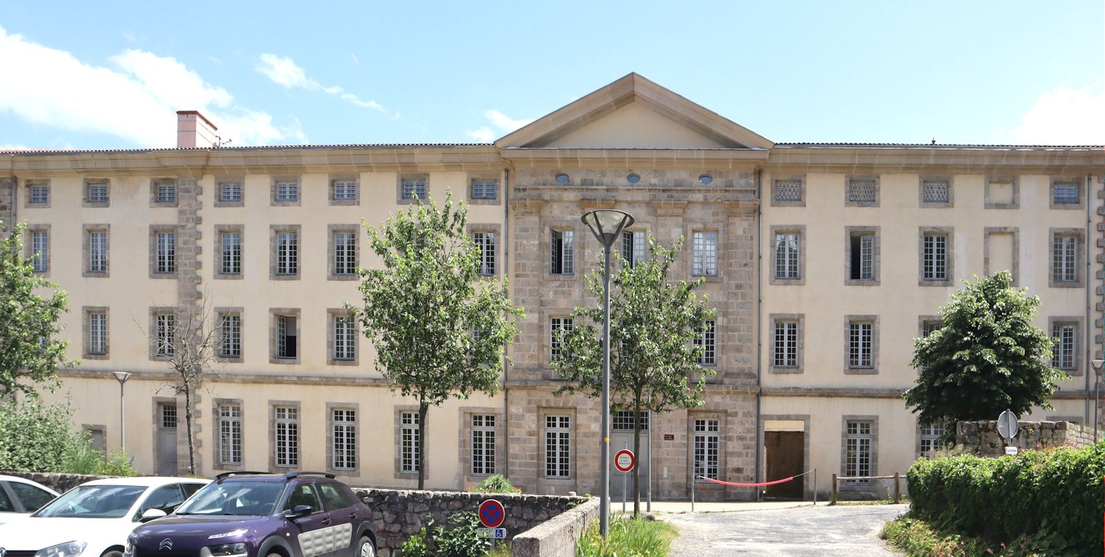 Kloster La Séauve-Bénite in La Séauve-sur-Semène