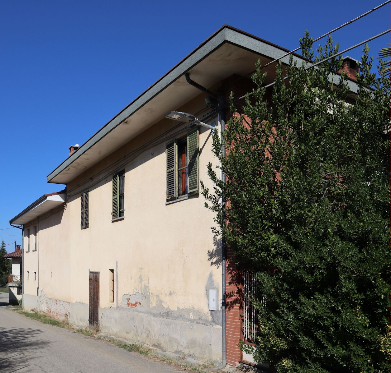 Übrig blieb von Mairano diese Kirche auf freiem Feld