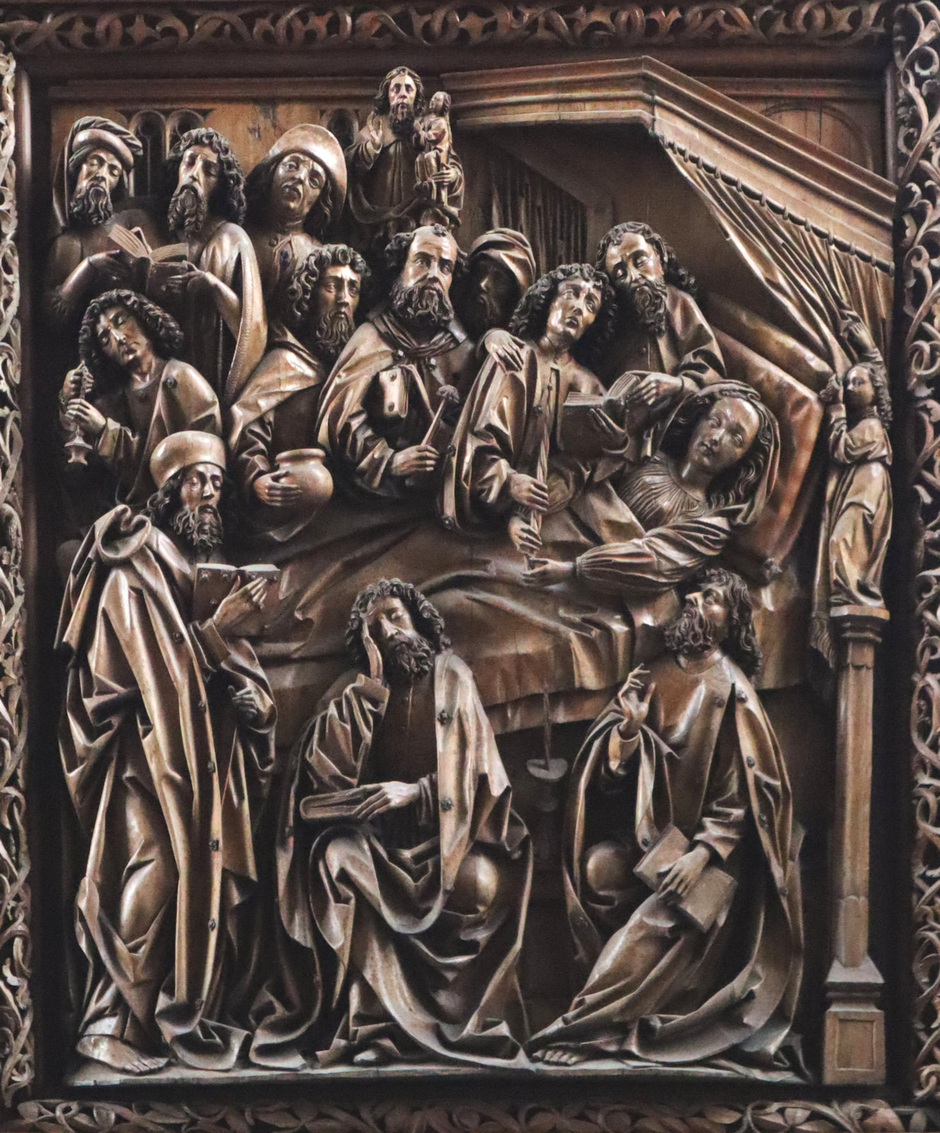 Lindenholz-Schnitzwerk: Marias Tod, um 1493, in der Kirche in Kefermarkt in Oberösterreich