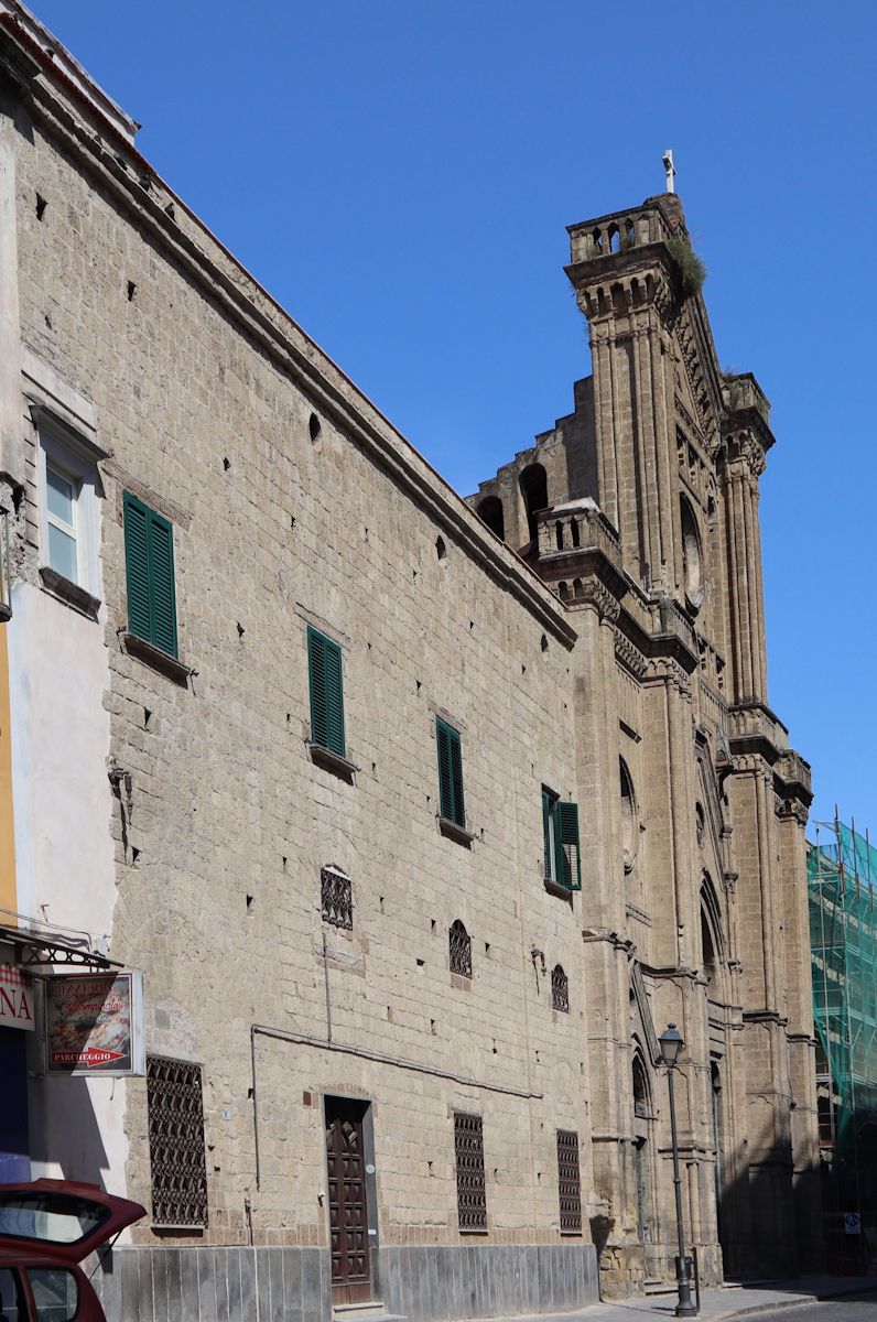 Kirche und Kloster der Sakramentsschwestern in Casoria