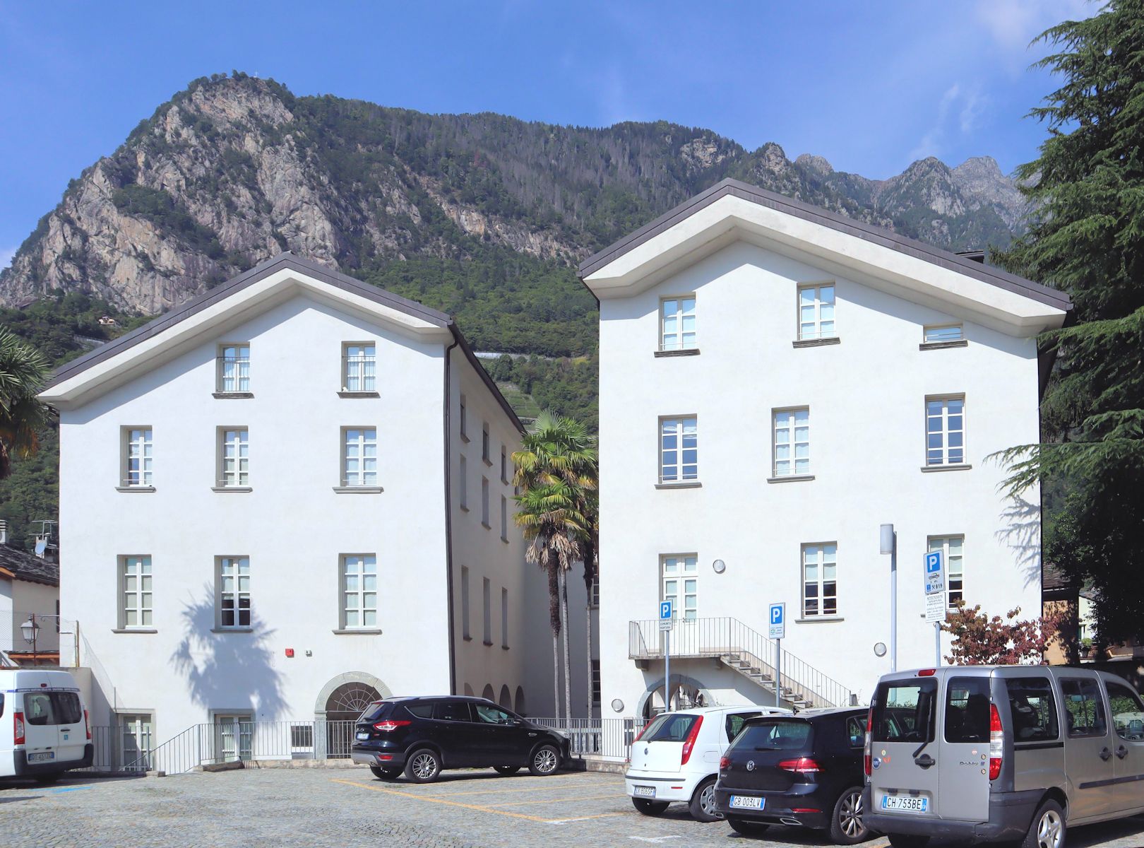 ehemalige Schule der Kreuzschwestern in Chiavenna