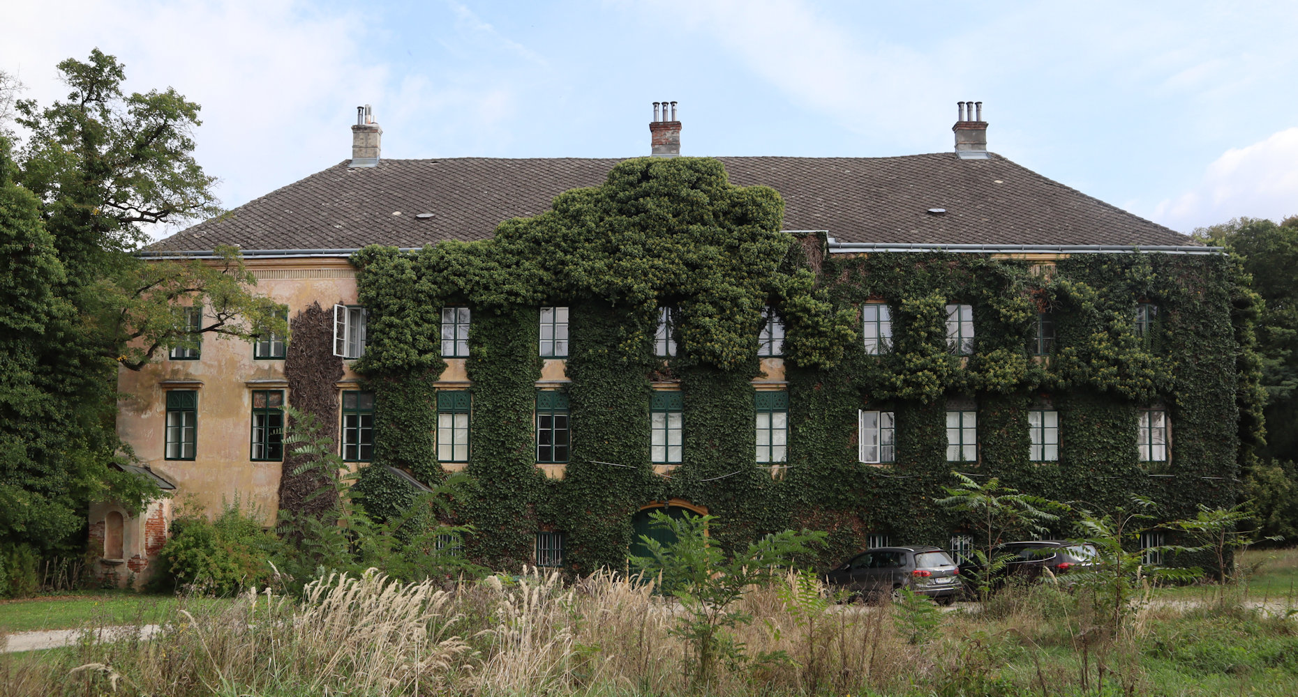 Schloss Sitzenthal</a> in Loosdorf