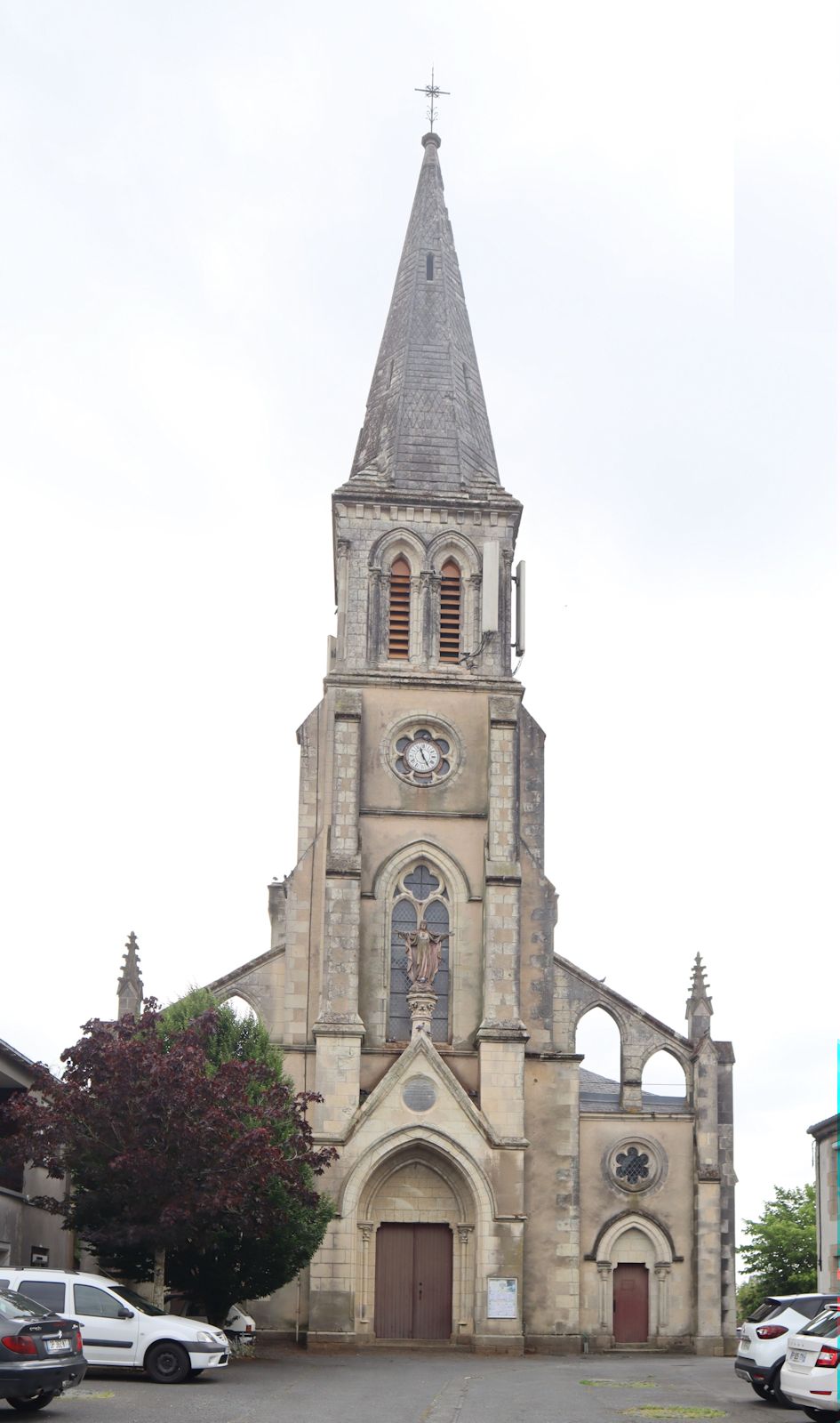 Pfarrkirche in Saint-Crespin-sur-Moine