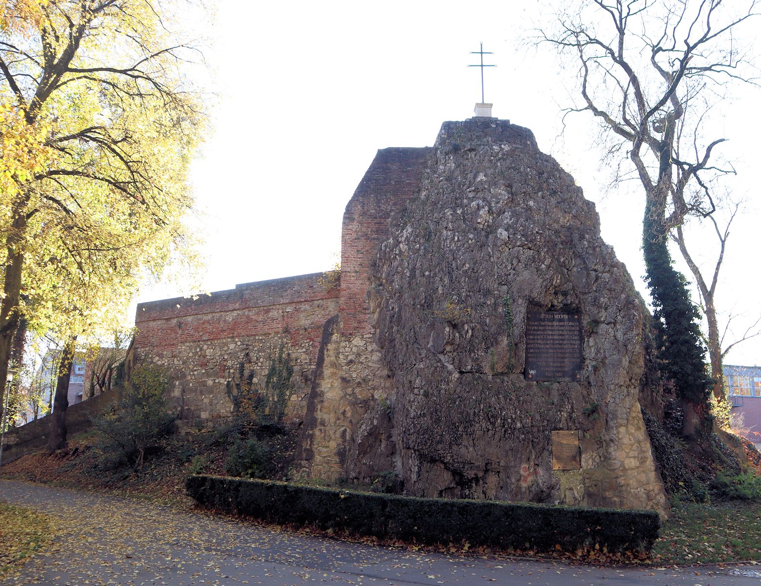 Reste der Burg Mangoldstein in Donauwörth